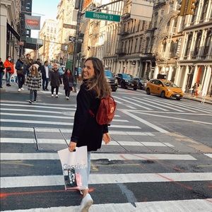 Meet your Posher, Paula